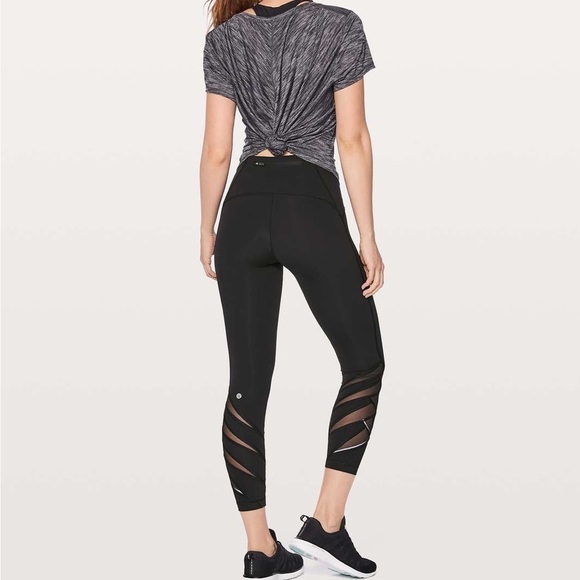 Lululemon Motionful 7/8 Tight 25" - Picture 2 of 10